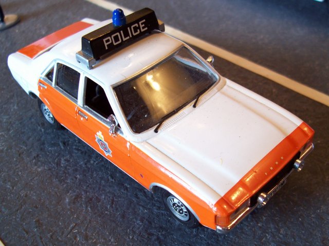 Just along the M61 meanwhile, Lancashire Constabulary were also using some Dagenham built "jam sandwiches", the evidence being this Ford Consul 