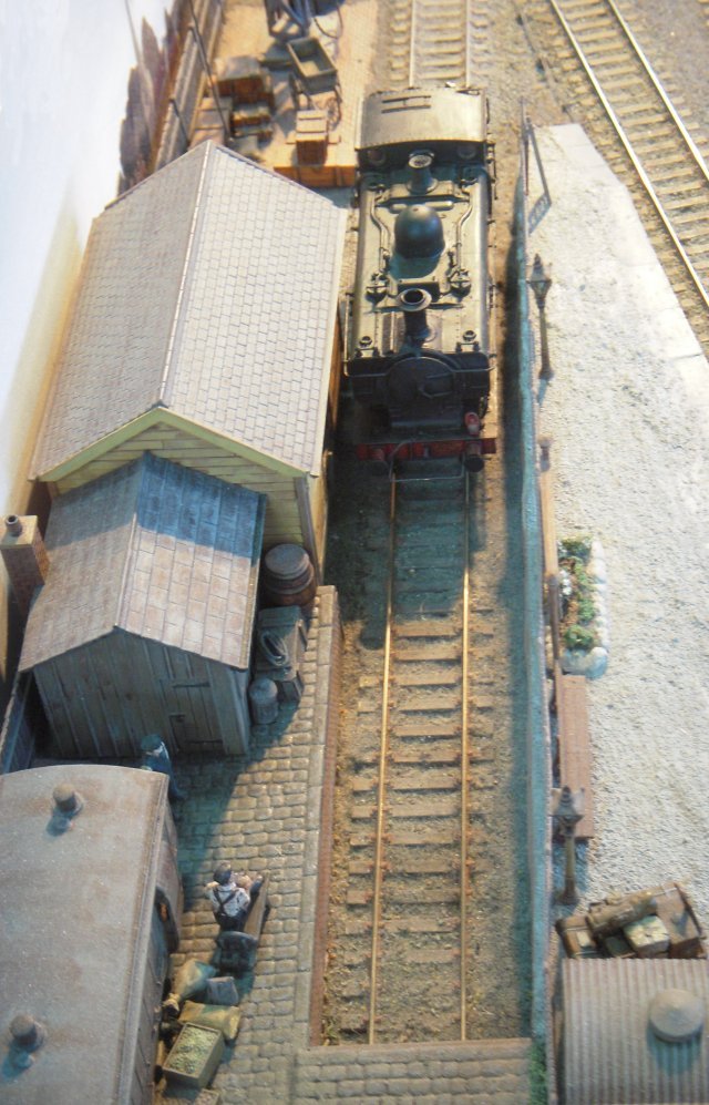 As exhibited, Condicote - named after the location in John Masefield's novel "The Hawbucks" - represented a branch line terminal somewhere in the Worcestershire area either in the late 1930's under Great Western Control, or in the 1950s  under the auspices of British Railways Midland or even Southern Region.
