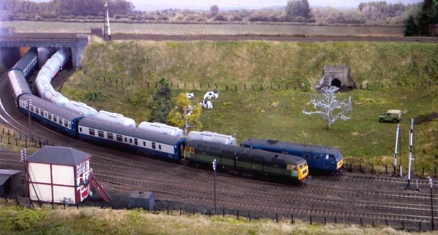 Among the more interesting passenger trains were the Cornishman and Devonian passenger expresses alongside such freight workings as the Waterston to Albion tanks booked for a pair of Class 37s, the St Blazey to Etruria clays booked for a Class 52 Western and the Bristol Malago Vale to Worcester vans booked for a Warship.