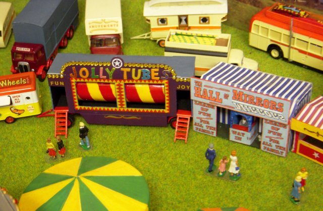 It is always good to catch up with the latest attractions on Martin Nash's travelling fairground, which on this occasion included a rare Jolly Tube - allowing punters to walk through a pair of contrarotating horizontal cylinders with the aim of remaining vertical.  The Rifle Range - always more fun than a smooth bore Berrabah - was also interesting not only because of its use of a box trailer with a tail lift but because the two customers were First World War soldiers with their knapsacks removed and painted to represent country gentlemen in their Norfolk jackets and gaiters.