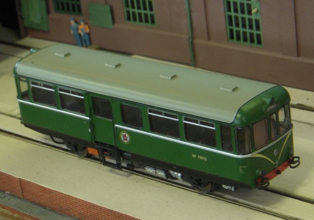 W79976 was built by AC Cars in 1958 and delivered to the Western Region for staff training in August of that year. Alongside classmates W79975, W79977 and W79978, it was put to work on the Kemble-Cirencester Town and Kemble-Tetbury branch lines from February 1959 until closure in April 1964. 