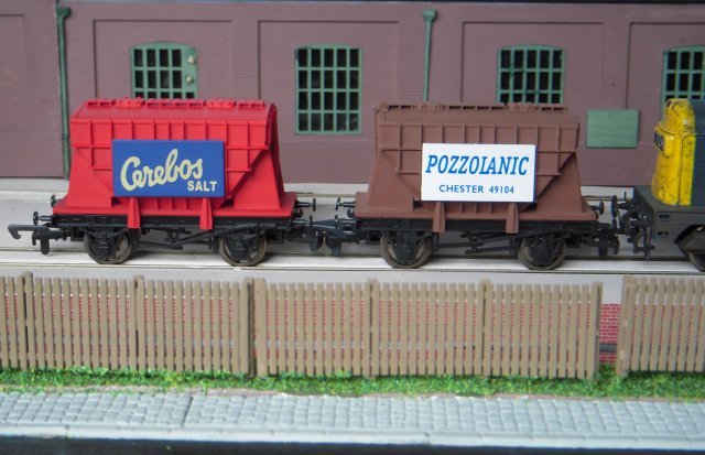 Perhaps the most unusual member of the Dapol quartet then is the representation of the Cerebos Presflo carrying salt, a prototype that was also modelled back in the 1970s by Triang Wrenn (Catalogue W4627), albeit with a grey body behind the yellow-on-blue logo.    Cerebos were also associated with the image of a boy chasing a chicken with a salt cellar above the catchphrase "See How It Runs" and the Middlewich, Cheshire, based company also invented Bisto gravy before being absorbed into the Rank Hovis McDougall conglomerate in 1968.  In the 21st century however the name Cerebos has once again been used by an independent company, this time in South Africa.  However, Cerebos traces its name to 1892 when a French chemical engineer decided to mix calcium phosphate with salt and invented dry-pouring salt and combines 'Ceres' - the roman goddess of wheat harvest - and 'os' from the French word for 'bone' that the phosphates in salt strengthen.