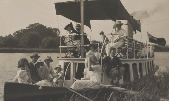 Having built its first seagoing iron steamer in 1868, Fielding and Platt produced the steam boat "Sabrina" for use on the Gloucester and Sharpness Canal in 1874.  This vessel still survives on the Thames and was reviewed by Her Majesty Queen Elizabeth II as part of her Diamond Jubilee in 2012.